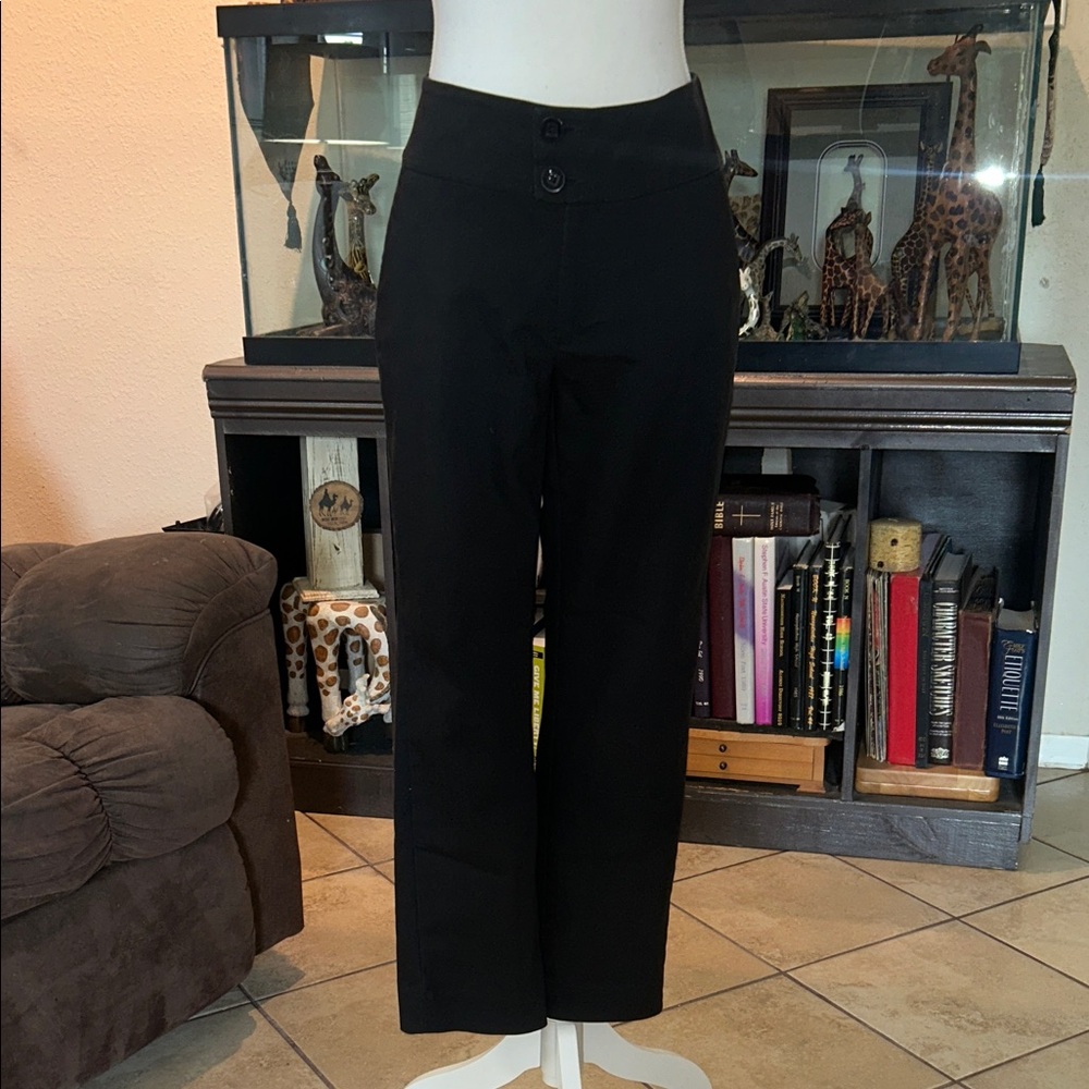 Cabo Black Womens Straight-Leg Dress Pants. Size 6